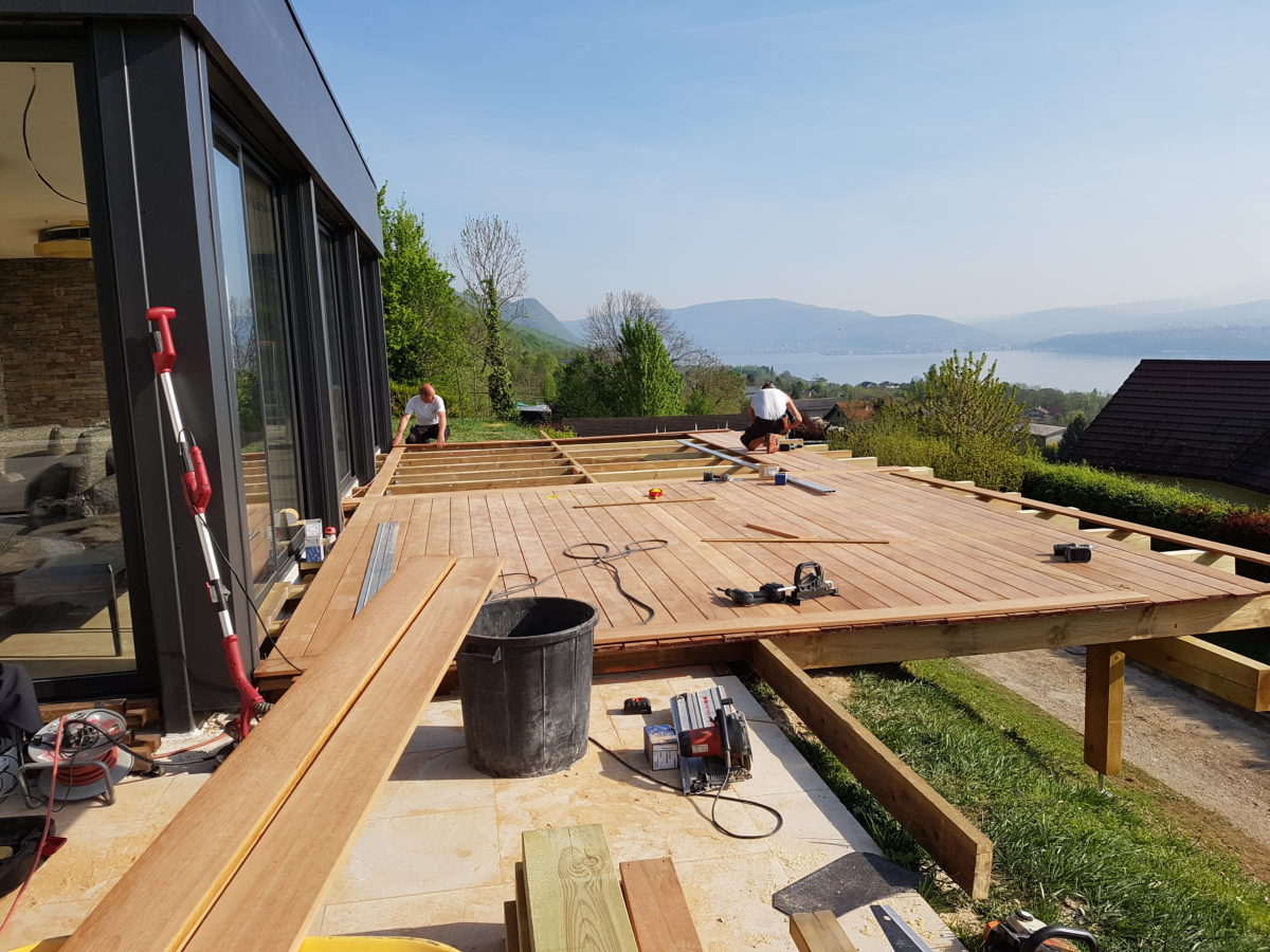 Terrasse avec vue sur le Lac du Bourget-